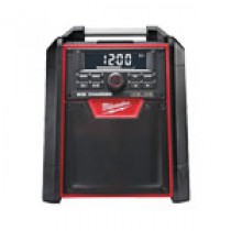 ARBETSRADIO MED LADDARE  MILWAUKEE M18RC-0